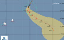 La forte tempête tropicale JOANINHA est à environ 370 km au Nord-Nord-Ouest de Rodrigues
