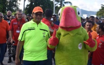 Un triste clown ! Le ministre des Sports : «Mauricien pa pou ale guet La Réunion zoué !»