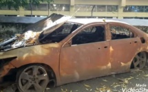 ▶️ [Environnement] Des carcasses de voitures dans le centre de Bambous
