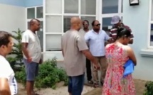 Coupure d'eau : Les habitants de Pailles ont manifesté leur colère devant le bureau de la CWA