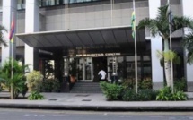 Dix employés initient des poursuites contre Air Mauritius