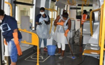 Metro express : Mauricio passé à la serpillière avant d'accueillir ses passagers