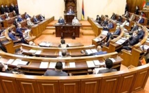 Parlement : L’opposition boycottera l’intervention d’Ivan Collendavelloo