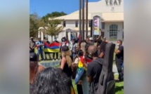 [Vidéo] A La Réunion, la diaspora mauricienne se mobilise sur le parvis des Droits de l’Homme à Saint-Denis