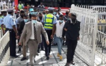 Emploi fictif : l'ex ministre Sawmynaden fait son entrée à la Cour en "vilain manière"