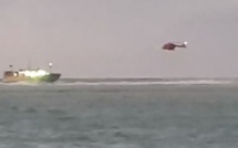 Un navire de pêche chinois échoué sur les récifs de Pointe-aux-Sables en grand difficulté