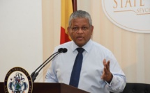 Le président seychellois Wavel Ramkalawan : «Nou parlement pli civilisé ki Maurice»