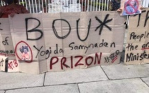 Manifestation devant le Parlement : la démission de Yogida Sawmynaden réclamée