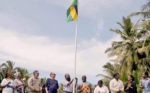 Chagos : Jugnauth fait hisser le quadricolore mauricien sur Peros Banhos