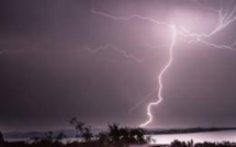 Orages, pluies et tempête électrique dans le Nord de l'île