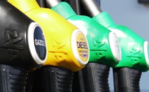 Fact checking : Selon le Premier ministre, le prix du carburant est plus cher à l'étranger 