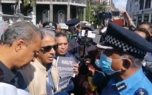 Un gradé de police porte plainte contre les élus de l’opposition