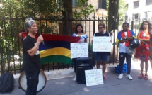 [Vidéo] Manifestation par la diaspora mauricienne devant l’ambassade de l’Inde à Paris