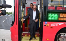 Alan Ganoo annonce l'acquisition de 200 bus électriques pour Rs 2 milliards 